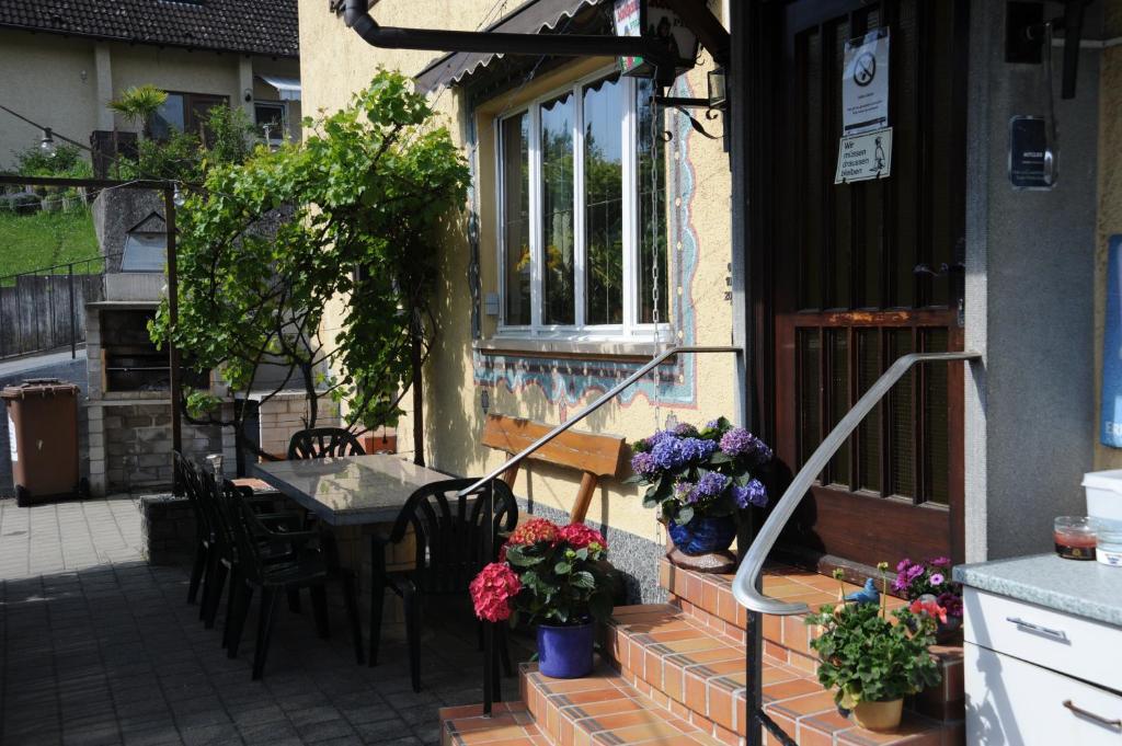 Gasthaus-Pension Fischerkeller Randegg Eksteriør billede